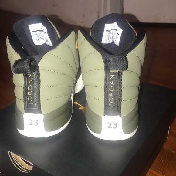 Retro Jordan 12 / Size 3 - Picture 3 of 4